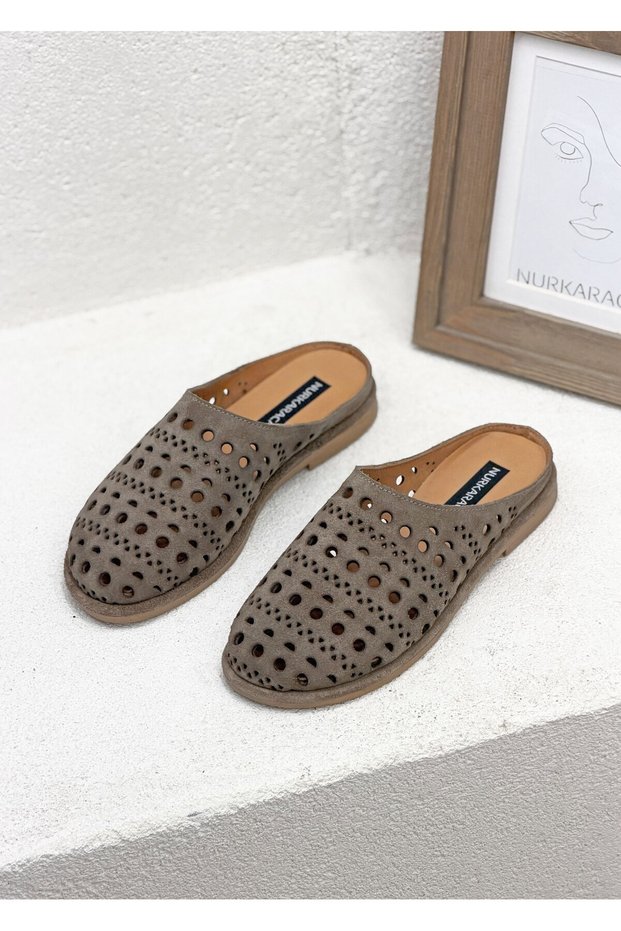 26Y-219-7065 Genuine De Leather Ue Suede Size Closed Front Slippers for Women