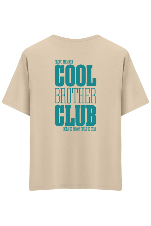تي شيرت Cool Brother Club مطبوع ذو رقبة دائرية كبيرة الحجم