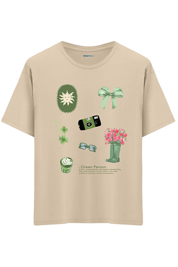 تي شيرت Green Person مطبوع ذو ياقة دائرية كبير الحجم