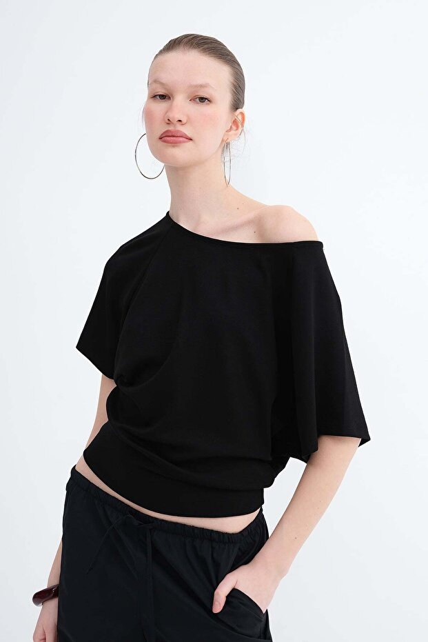 Kayık Yaka Basic T-shirt P4533 - 1