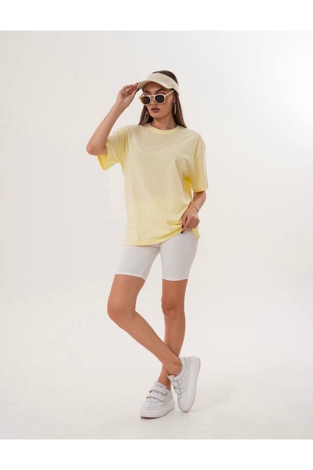 Women's Basic Oversized Crew Neck T-Shirt - T-Shirt