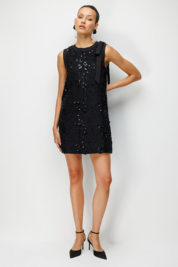 Omzu Fiyonklu Pullu Mini Elbise - 2