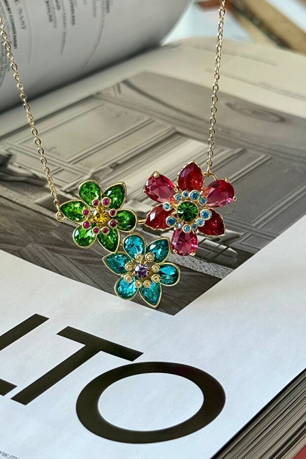 Steel Shiny 3 Color Flower Necklace