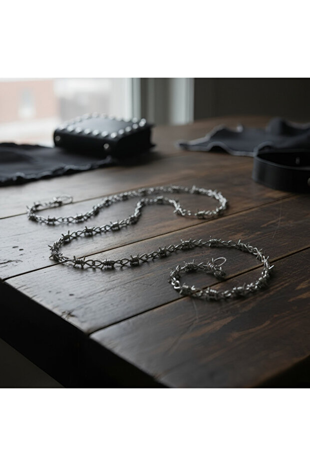 Sequential Thorn Pants Chain - 2
