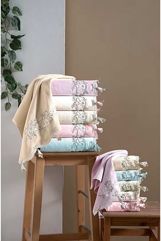 Lily Velvet Embroidered 6-Piece 30X50 Kitchen Towels
