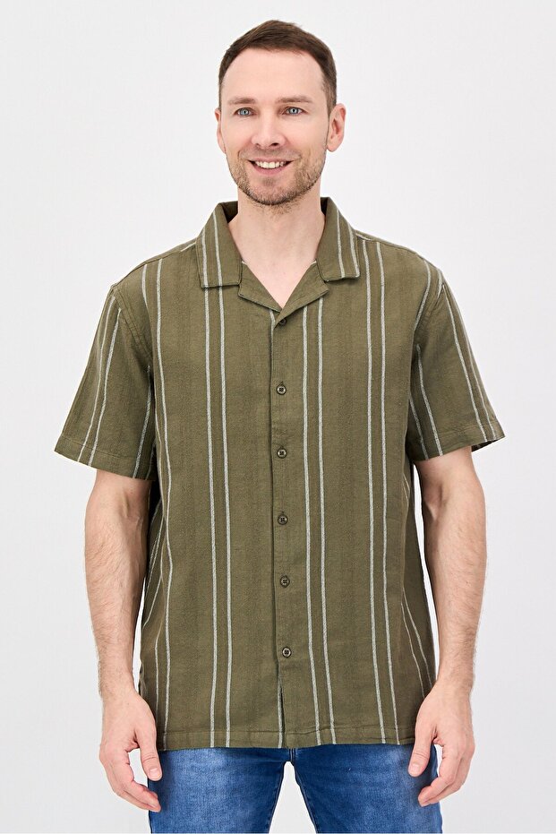 Men Regular Fit Short Sleeve Stripe Casual Shirt, Olive