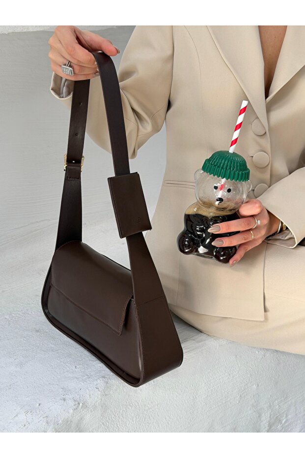 Accessory Detail Shoulder Bag - Coffee