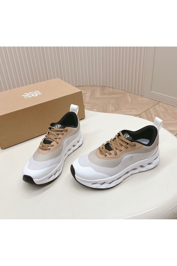 On Running x Loewe Cloudtilt - 2