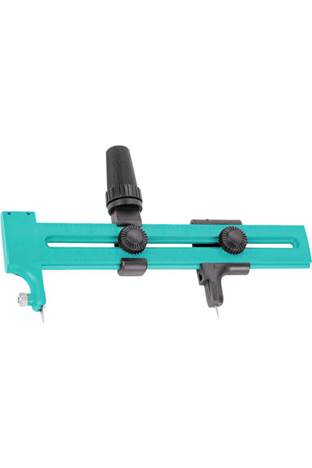 Compass knife for circular cuts - 1