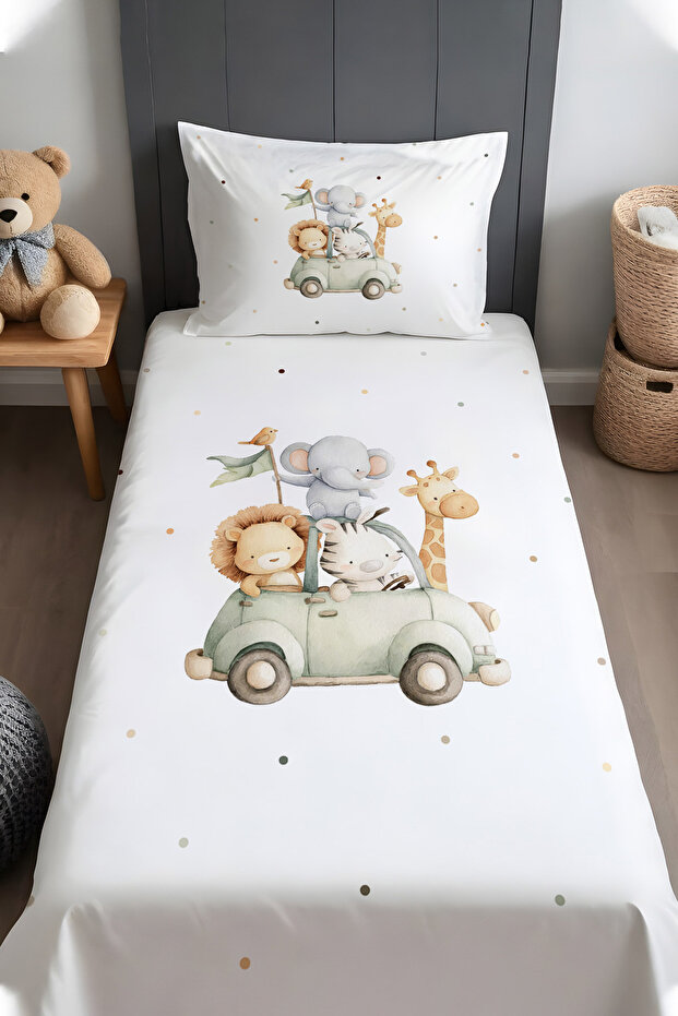 Cute Journey Patterned Bedspread and Pillowcase