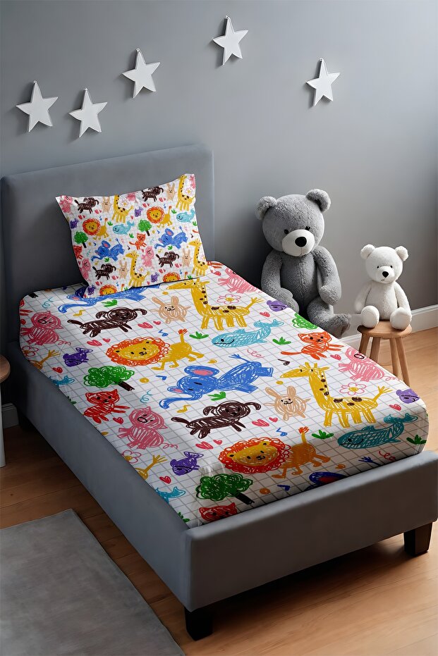 Fun Forest Patterned Bedspread and Pillowcase - 2
