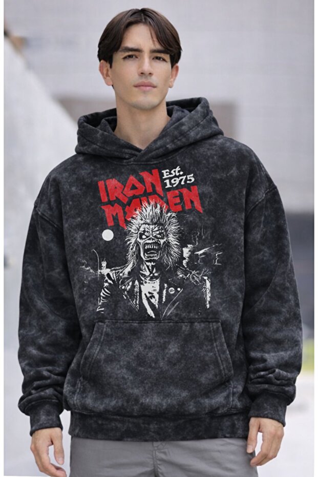 سويت شيرت Iron Maiden Est 1975 مطبوع بغطاء رأس كبير الحجم للجنسين قابل للغسل