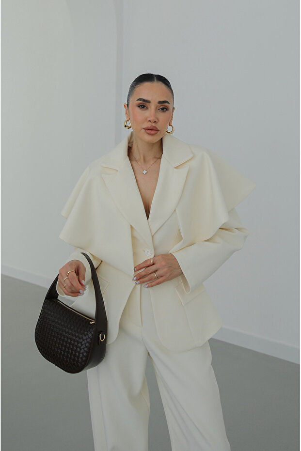 Ecru Cape Jacket and Trousers Set - 3