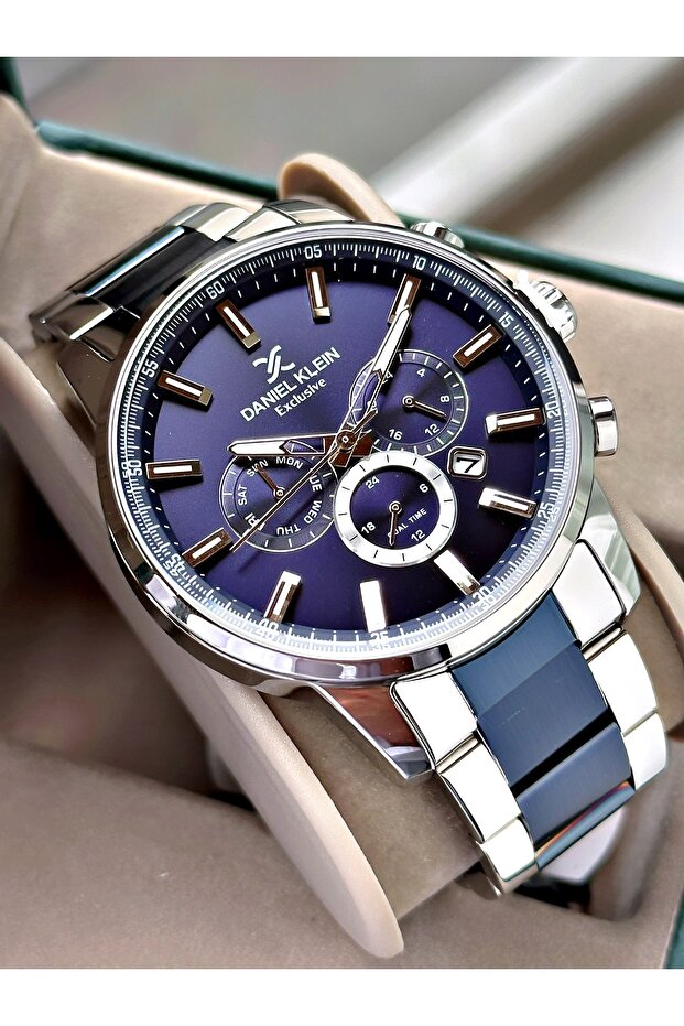 Functional Men's Wristwatch - 1