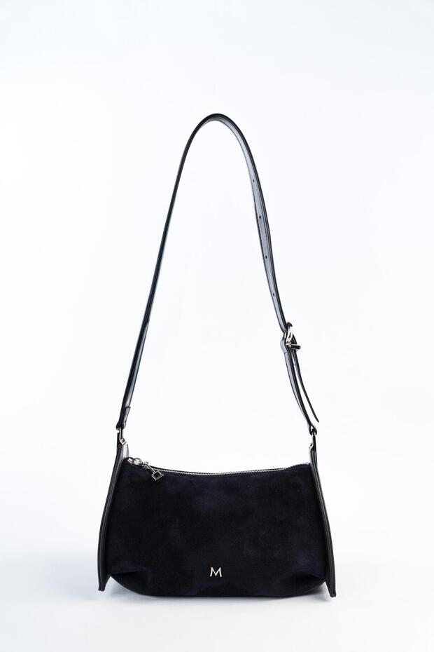 Liora Black Woman Shoulder Bag