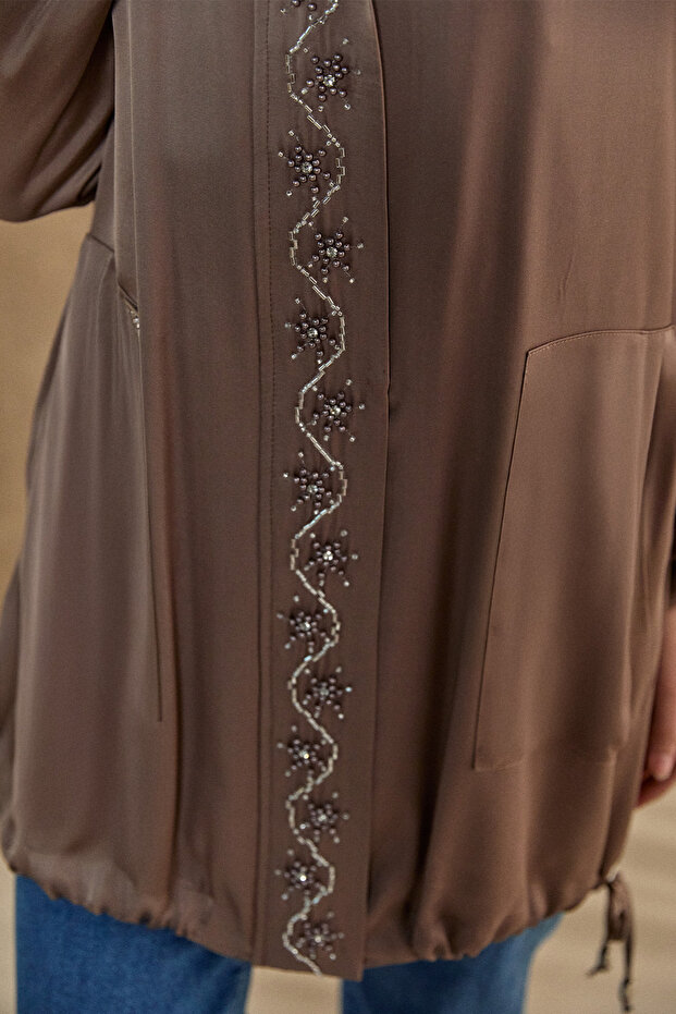 İşlemeli Floş Saten Tunik - 4