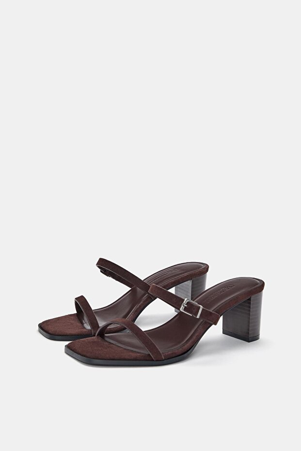 Tokalı deri topuklu sandalet - 4