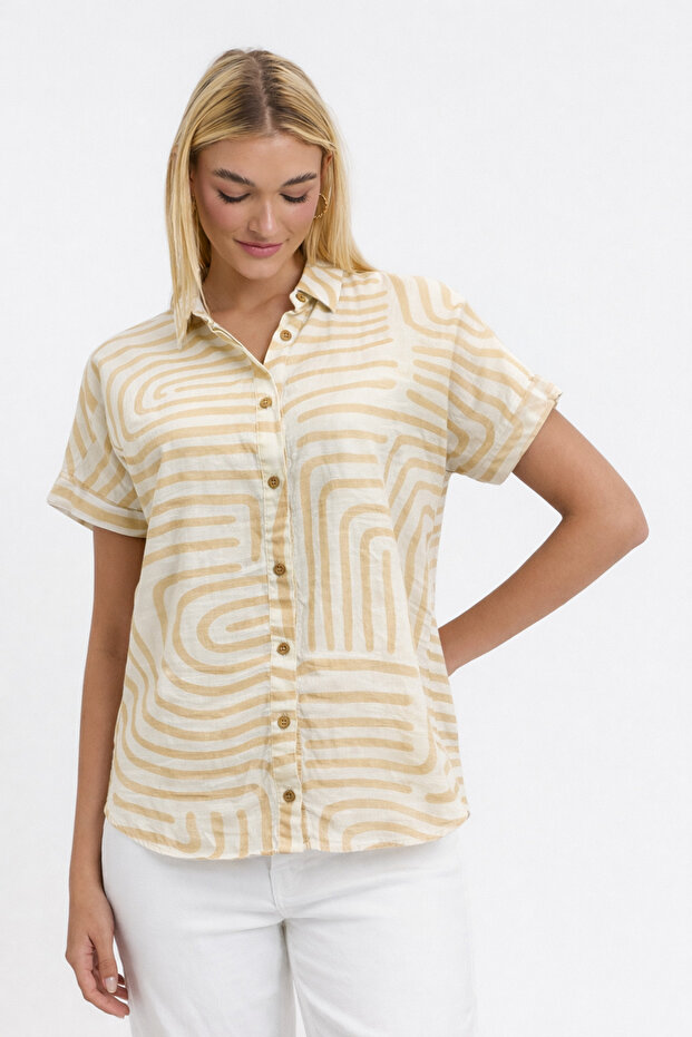 Women's Shirt - Patterned Short Sleeve Shirt with Slubbed Collar - 1620