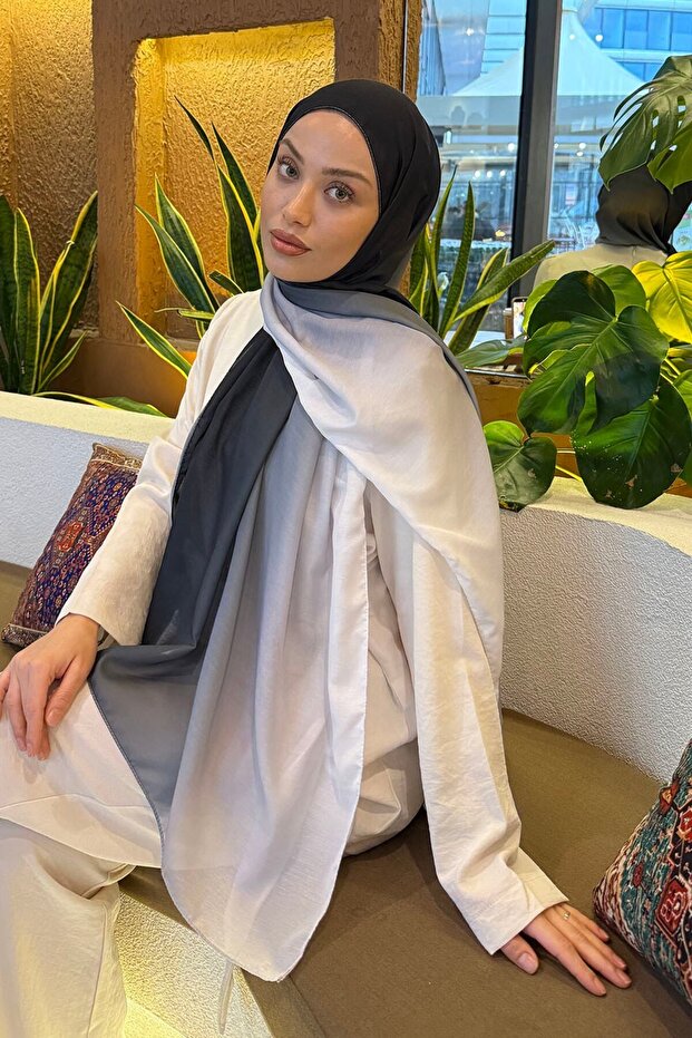 Gradient Pattern Soft Shawl Black and White