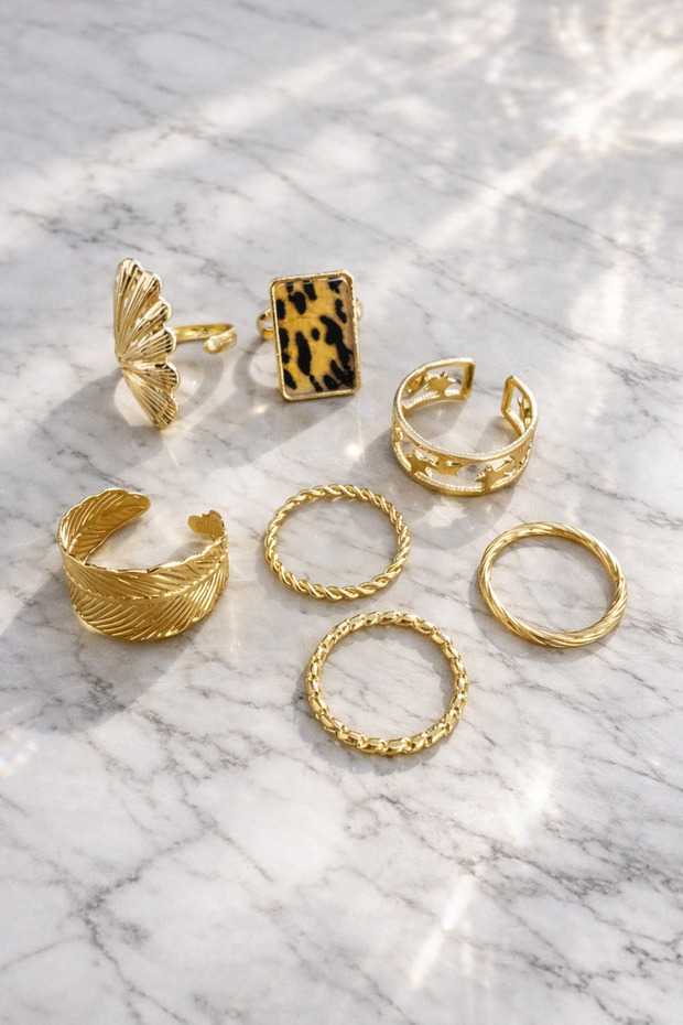 Vintage Style Golden Romance 7-Piece Ring Set for Women in Gold Color