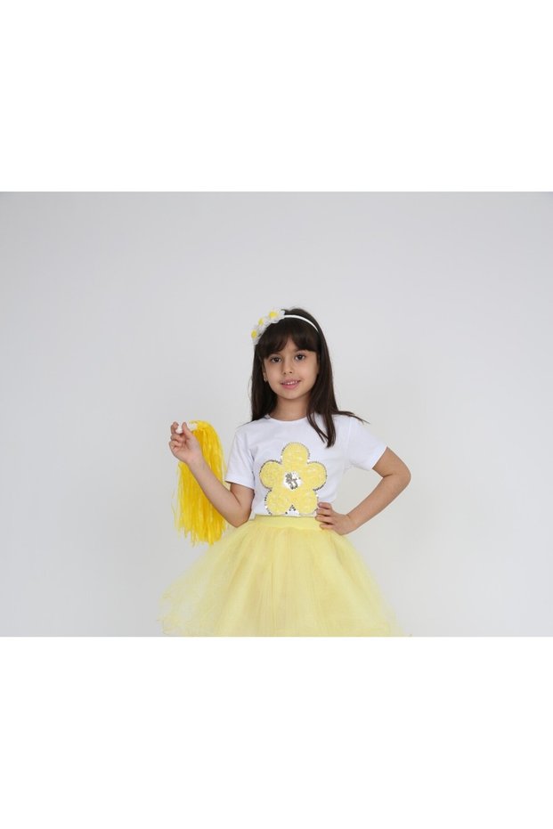 April 23 Show Outfit - Girls' T-Shirt