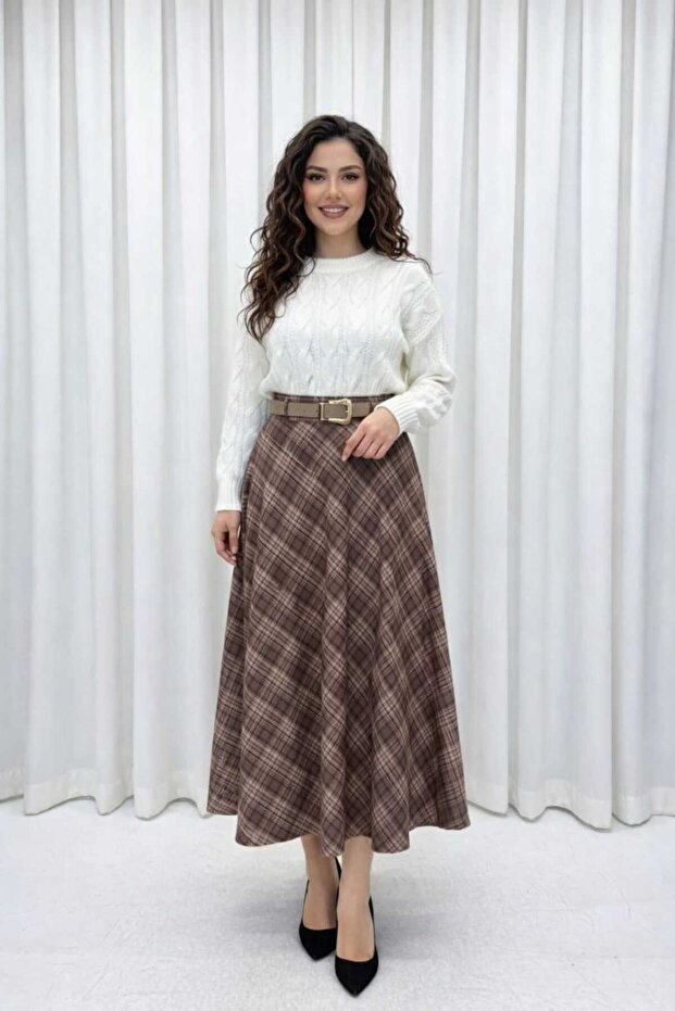 Women's Plaid Patterned Long High Waist Side Zipper Lined Skirt (Brown)