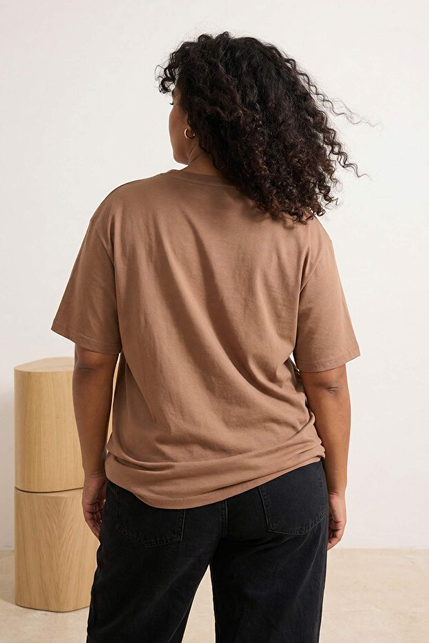 Kahverengi Taşlı Örme Büyük Beden Tshirt TBBSS25BF00042 - 3