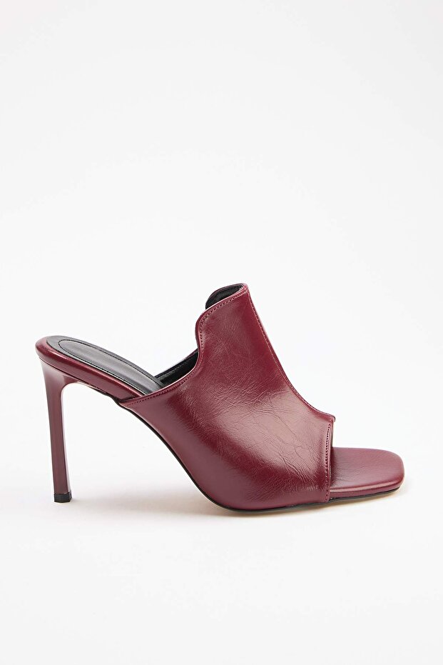 Bordo 9 cm Kadın Klasik Topuklu Ayakkabı TAKSS26TO00035 - 1