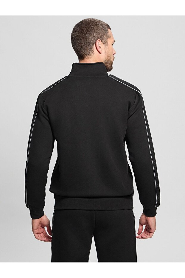 قميص رياضي بشعار جانبي - 3