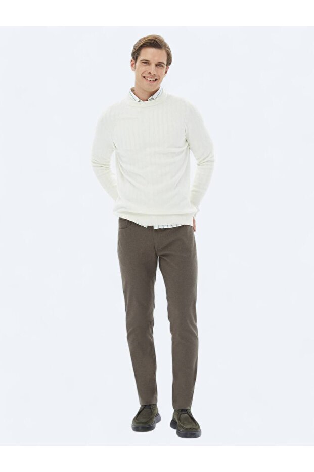 Light Brown Woven Slim Fit Casual Cotton Blended Trousers