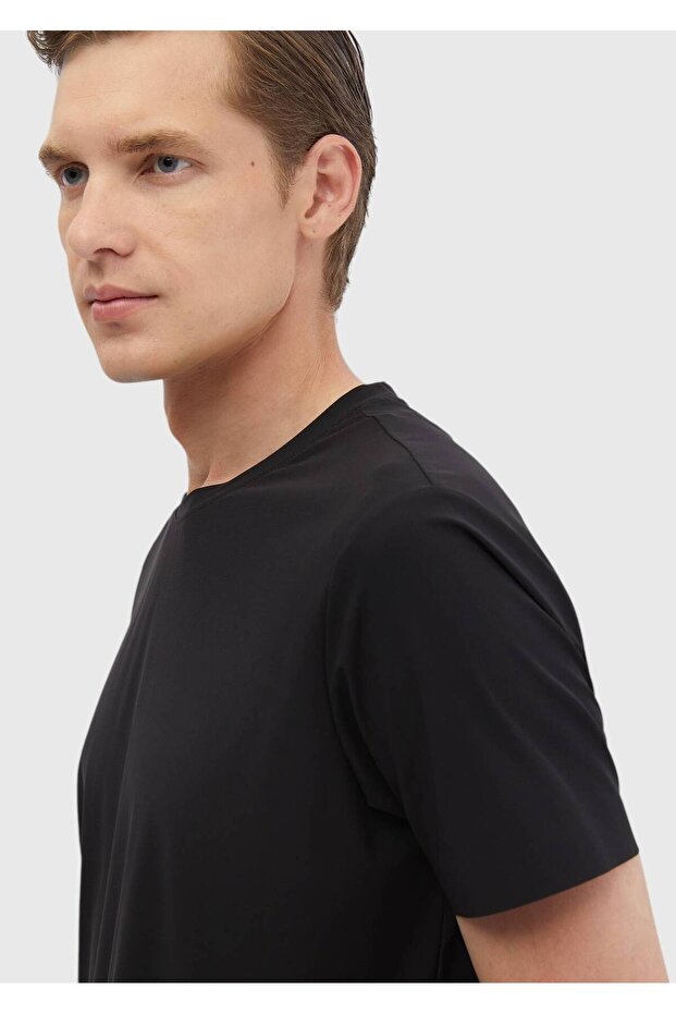 Μαύρο απλό μπλουζάκι - 5