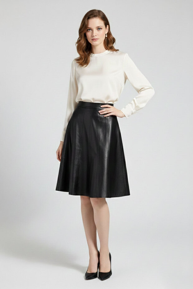 Black Women's Loose Fit Genuine Leather Skirt