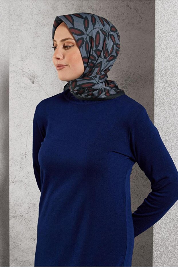 ألفينا وشاح منقوش 8508