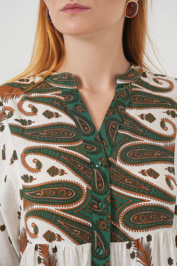 فستان ماكسي منقوش بياقة على شكل حرف V وأزرار من BDART - 5