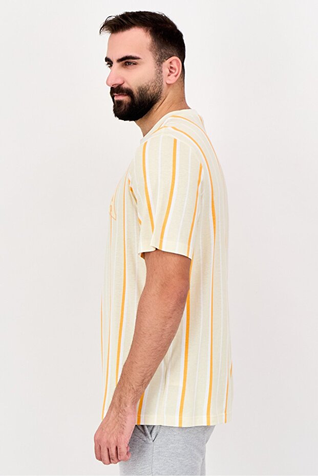 Men Sportswear Fit Short Sleeve Outdoor T-Shirt, Multicolor - 2