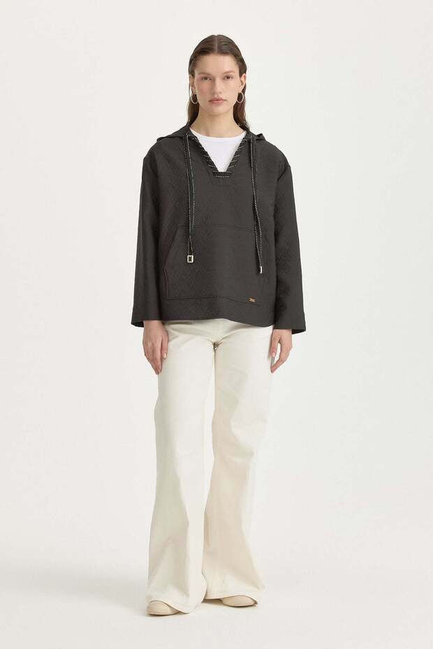 Thin K Quilted Lace Detailed Sweat Black