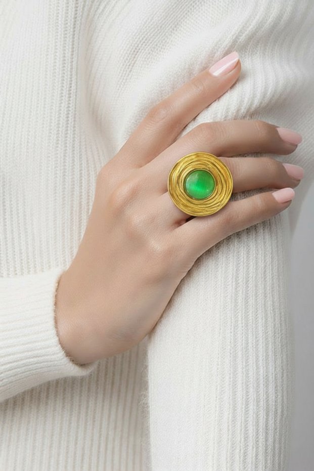 Barberry Green Stone Gold Detailed Round Ring