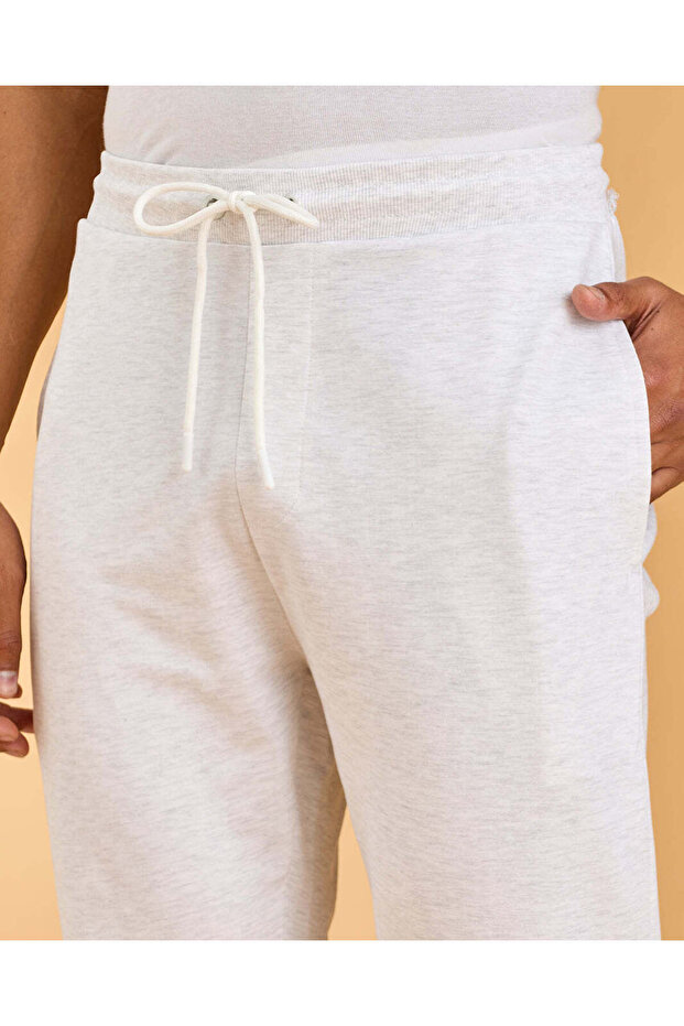 بنطال رياضي رجالي بيج اللون - 4