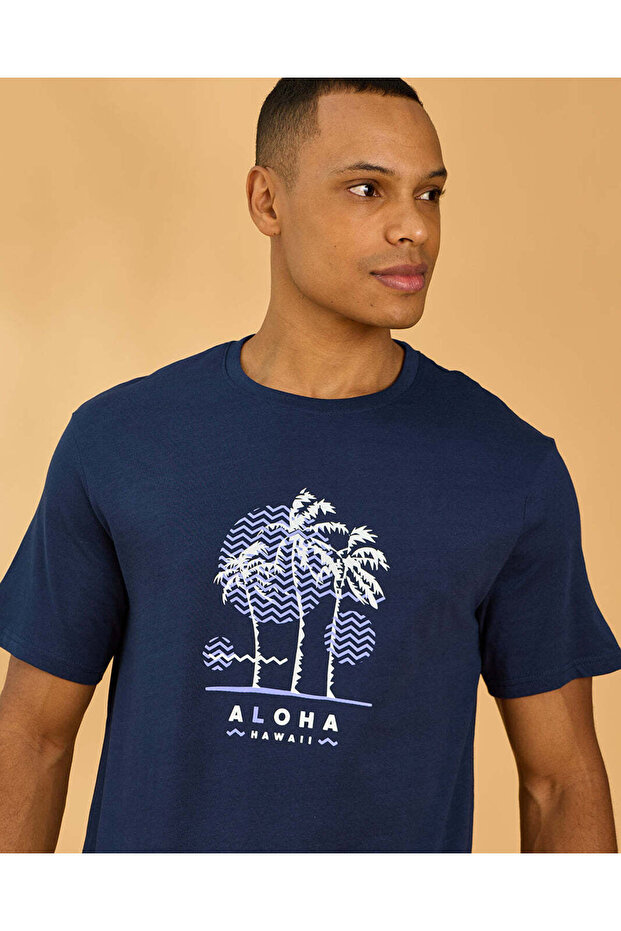Men Navy Basic Graphic T Shirt - 4