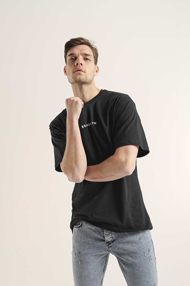 Brooklyn Men's Oversize Tshirt - 2