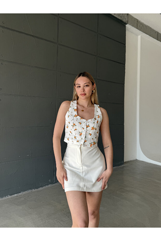 سترة قصيرة مزينة بالزهور - 1