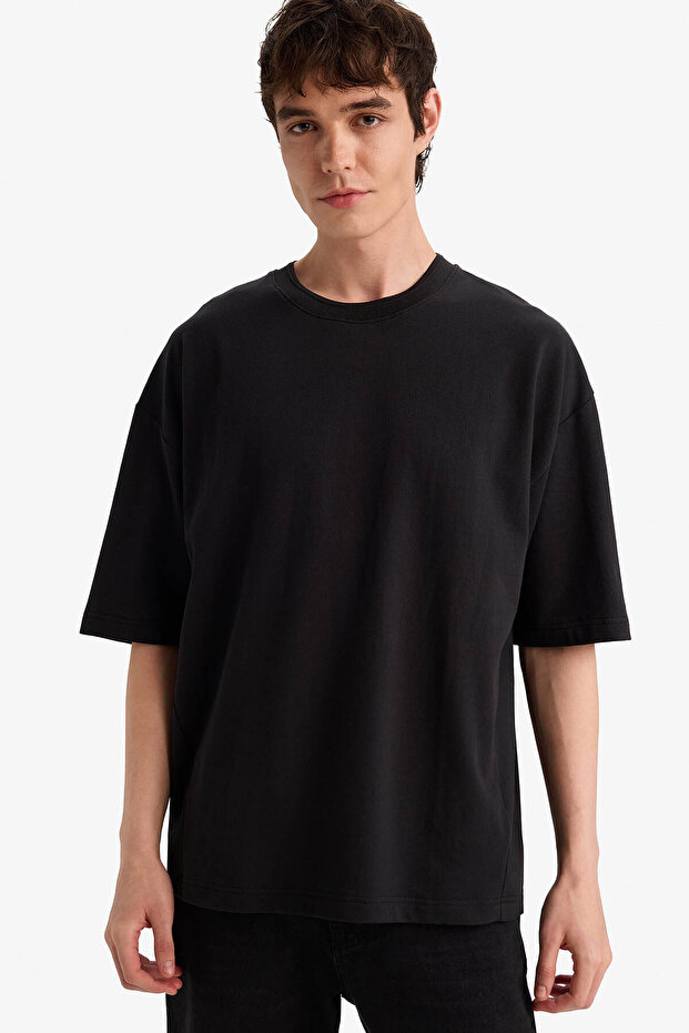 26Y801003210 Black Men's T-Shirt F8674Ax/Bk81