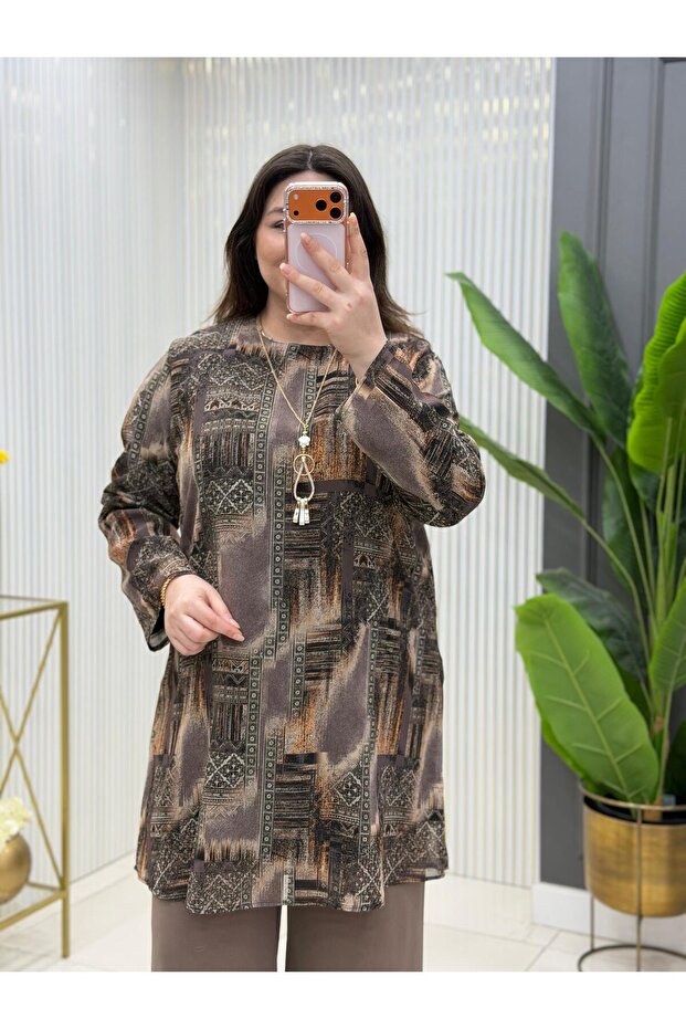 Plus Size Patterned Two-Piece Set - 2