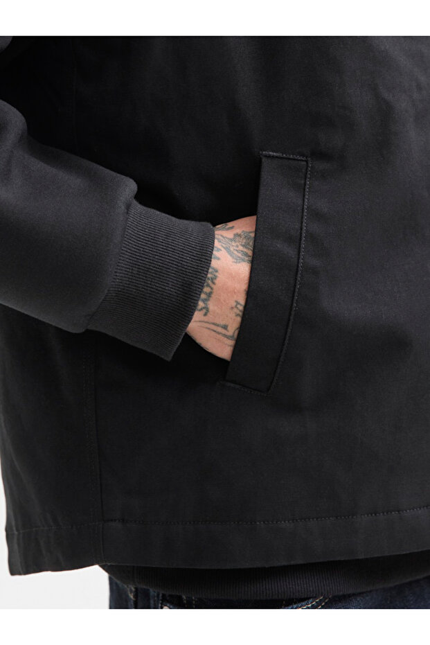 Black Zip-Up Sleeveless Vest - 7