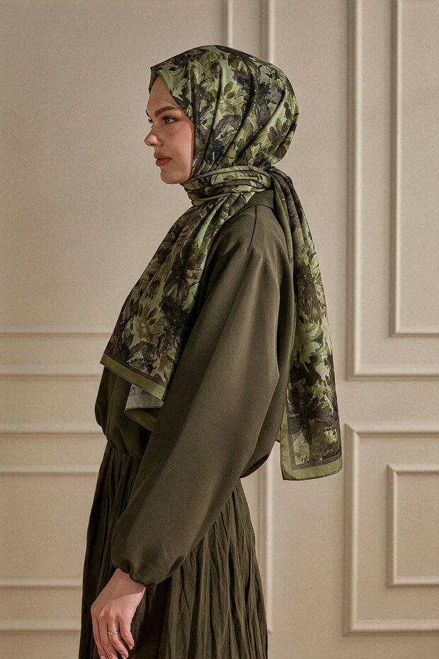 Oil Green Souvenir Flowers Patterned Organic Shawl
