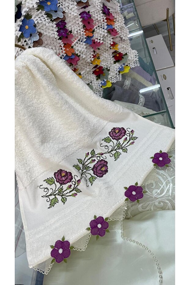 Single Machine-Made Crochet-Style Faux Yarn Needle-Embroidered Hand-Weven Hand Towel
