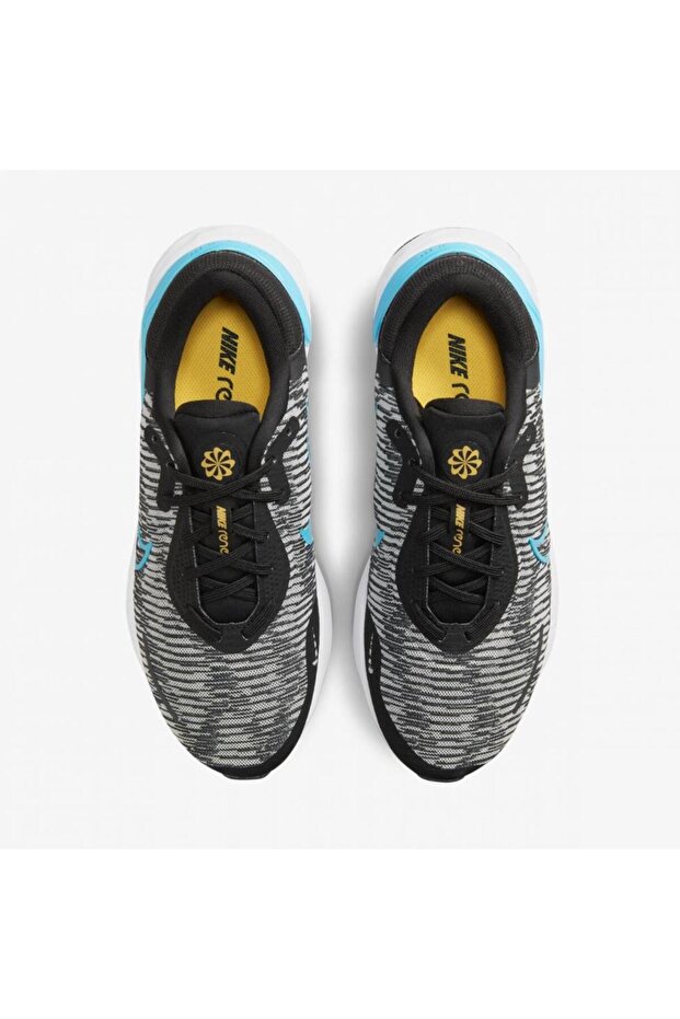 4 Neutral Running Shoe - 3