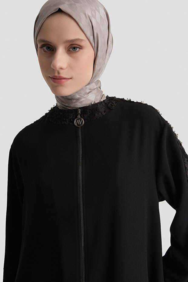 İşlemeli Ferace Siyah - 1
