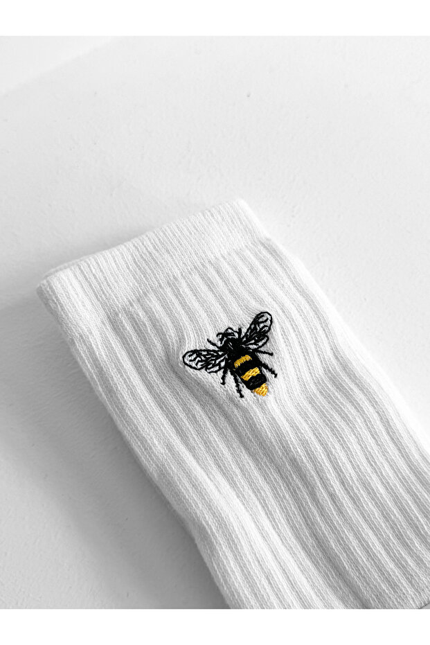 جوارب وايت آري مطرز - 2