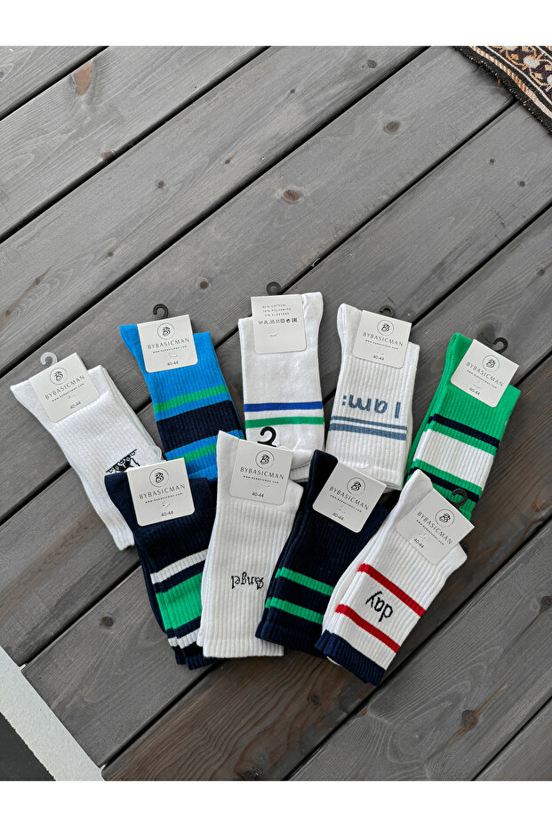 جوارب خضراء كبيرة مخططة - 3